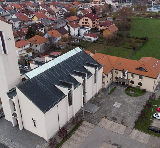 Sveto jubilejsko mjesto i ispovijed na stranim jezicima u tjednu prije Božića u zagrebačkoj Dubravi